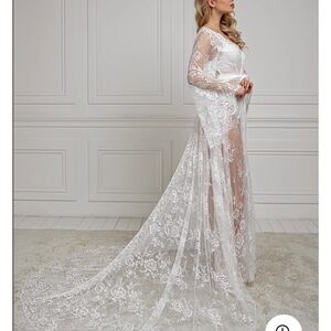 Elegant White Lace Bridal Gown